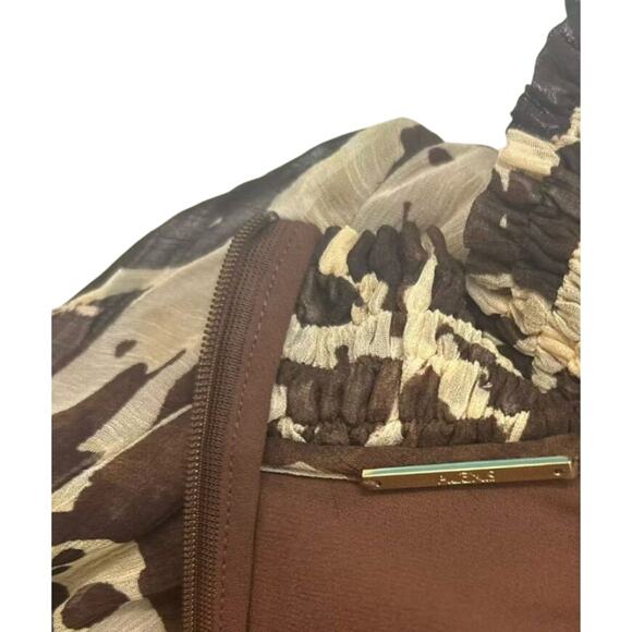 Alexis Amalia Dress Medium - Picture 10 of 10